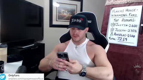 Snapshot of player2pawns chatting on February 21, 6:40 am Player online show from February 21, 6:40 am