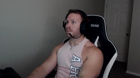 Snapshot of player2pawns chatting on October 28, 3:25 pm Player online show from October 28, 3:25 pm