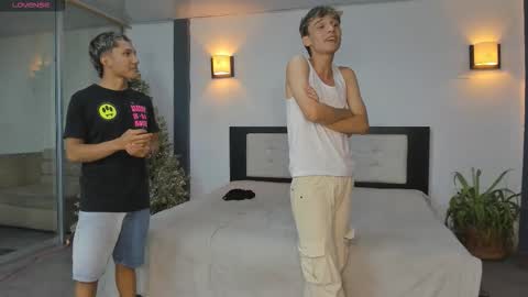   online show from November 30, 12:02 am