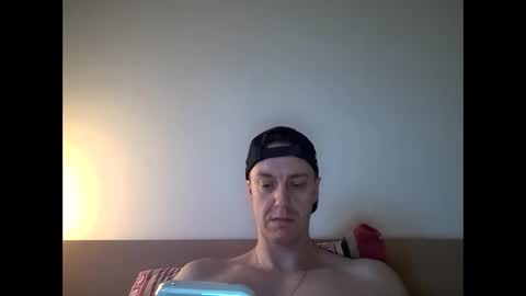 Kevin online show from February 2, 8:24 am