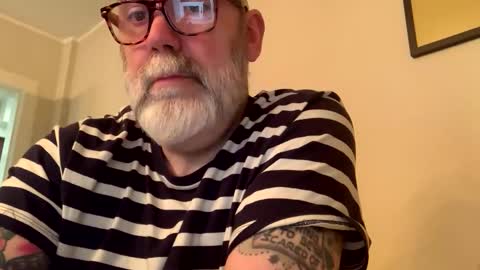 poeticdaddy online show from October 24, 11:12 am