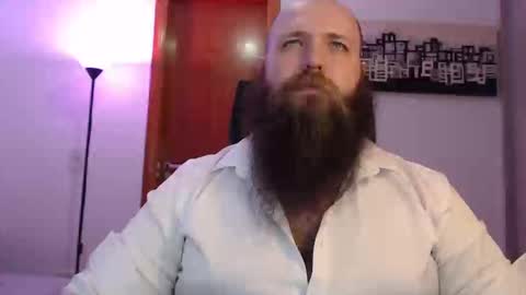 Bear online show from March 7, 2:15 am