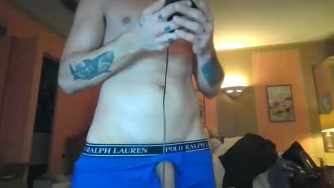 Snapshot of polishrifle3 chatting on February 9, 5:08 am jaws online show from February 9, 5:08 am