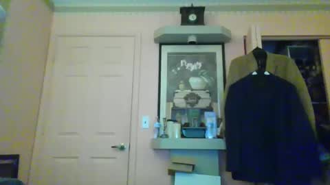 Snapshot of polishrifle3 chatting on March 11, 4:54 am jaws online show from March 11, 4:54 am