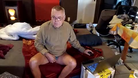 Paul online show from March 31, 6:59 am