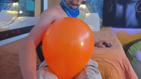 Snapshot of pool_vega chatting on October 25, 5:03 pm pool  online show from October 25, 5:03 pm