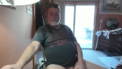 xoxo online show from March 1, 5:01 pm