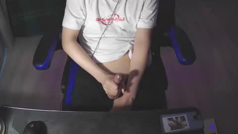 cumguy125 online show from February 17, 10:25 pm