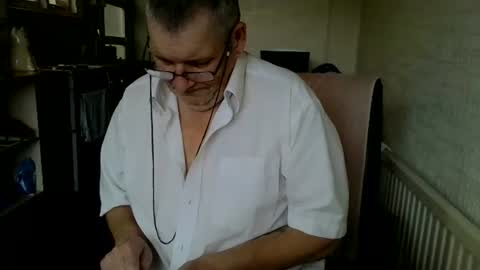 poshman65 online show from October 28, 12:07 pm