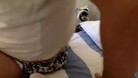 Snapshot of ppsmall_17 chatting on March 9, 1:04 pm ppsmall_17 online show from March 9, 1:04 pm