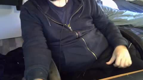 Snapshot of pralg chatting on October 24, 11:01 am pralg online show from October 24, 11:01 am