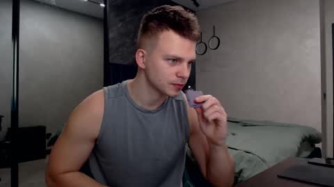 Justin online show from February 10, 12:19 am