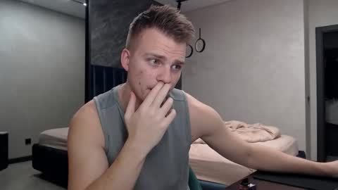 Justin online show from November 1, 7:40 pm