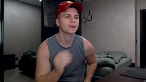 Justin online show from March 7, 3:40 am