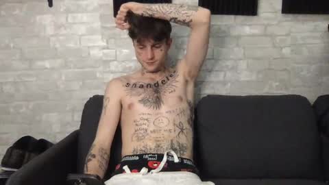 pretty boy online show from December 27, 1:22 am