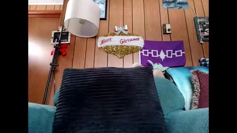 prettysolid7 online show from December 1, 7:50 pm