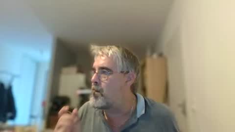 ptittaz49 online show from June 26, 1:57 pm