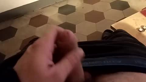 puccciaccios online show from December 8, 10:36 pm