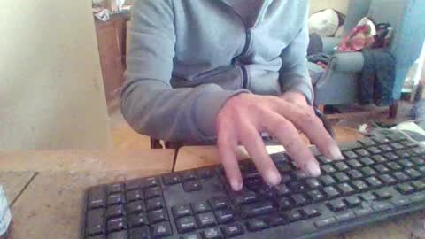 pup_y online show from October 17, 8:40 am