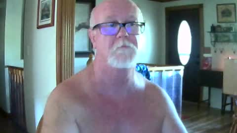 Snapshot of pussylover1365 chatting on September 16, 9:15 pm pussylover1365 online show from September 16, 9:15 pm