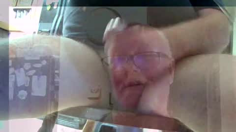 Snapshot of pussylover1365 chatting on September 18, 9:28 pm pussylover1365 online show from September 18, 9:28 pm