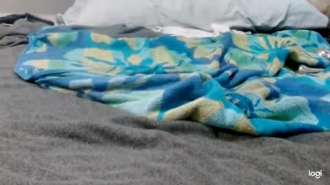 Snapshot of quay17 chatting on January 8, 6:41 am Quay17 online show from January 8, 6:41 am