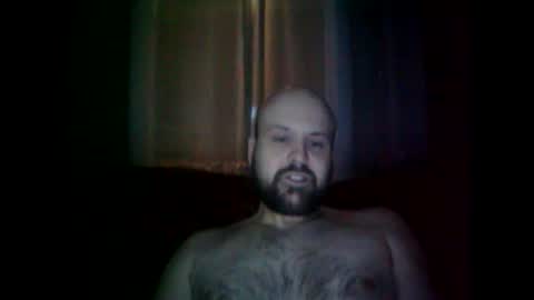 Snapshot of quebecboy233 chatting on February 28, 3:37 am quebecboy233 online show from February 28, 3:37 am