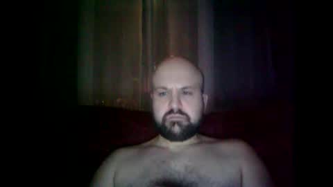 Snapshot of quebecboy233 chatting on December 29, 3:11 am quebecboy233 online show from December 29, 3:11 am