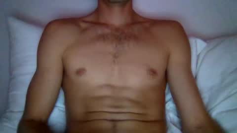 Snapshot of quiii1103 chatting on September 28, 4:10 am quiii1103 online show from September 28, 4:10 am