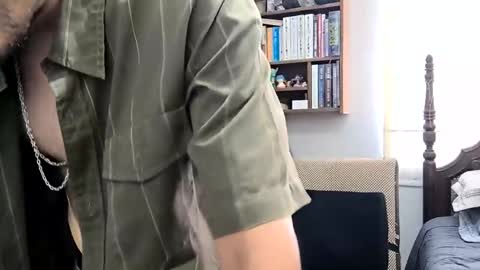 quik32 online show from February 24, 4:41 pm