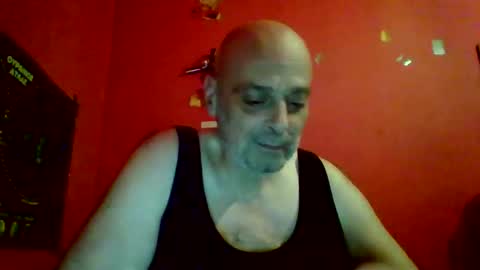 qwertyuiop22348015 online show from April 3, 6:48 pm