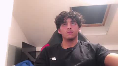 raes online show from December 12, 9:26 pm