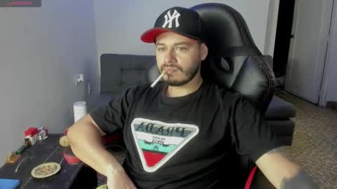 ragnar_lothbrok77 online show from November 23, 10:21 pm