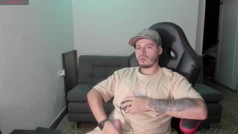 Snapshot of ragnar_lothbrok77 chatting on September 23, 11:48 pm ragnar_lothbrok77 online show from September 23, 11:48 pm