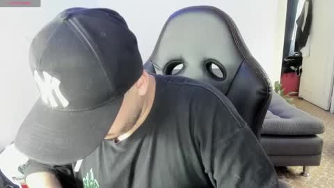 Snapshot of ragnar_lothbrok77 chatting on September 22, 10:20 pm ragnar_lothbrok77 online show from September 22, 10:20 pm