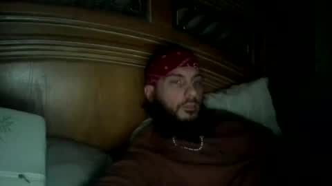 Snapshot of raidersman757 chatting on December 14, 9:35 pm hitman online show from December 14, 9:35 pm