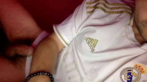 Snapshot of randobad12 chatting on January 12, 1:53 am randobad12 online show from January 12, 1:53 am