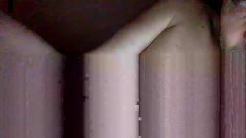 Snapshot of randobad12 chatting on October 26, 1:07 am randobad12 online show from October 26, 1:07 am