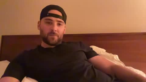 randomdude5950 online show from August 7, 4:08 am
