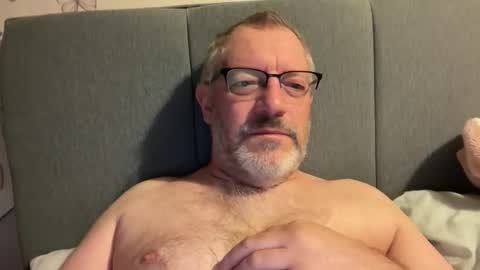 randyboyandy online show from December 1, 8:17 am