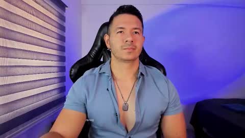 Jonas online show from November 17, 2:09 pm