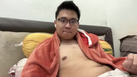 randomnaut online show from December 5, 7:54 pm