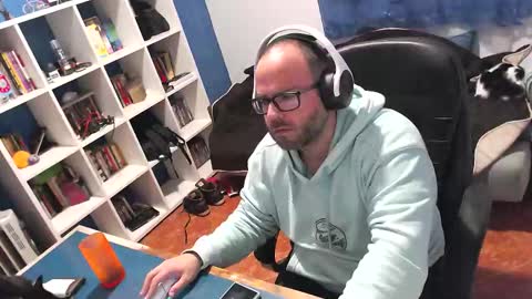 ravingr3d3 online show from November 18, 11:15 pm