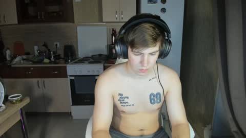 Ray online show from December 2, 7:36 pm