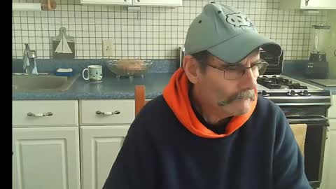 Ray online show from December 31, 4:46 pm