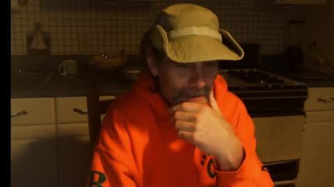 Ray online show from November 11, 10:37 pm