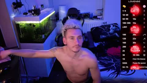 Rayzel online show from February 26, 2:02 am