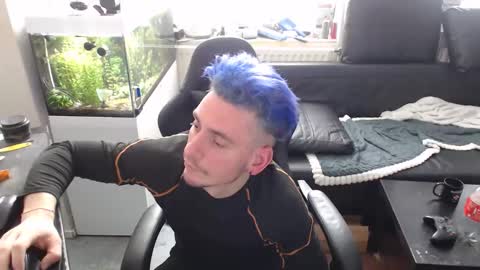 Rayzel online show from January 10, 12:31 pm