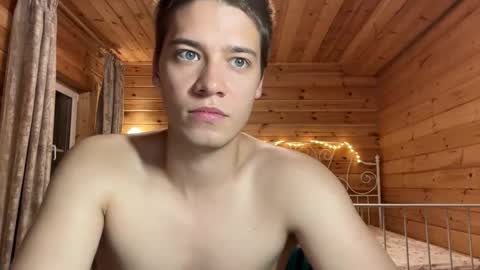 Snapshot of realsupermichael chatting on September 17, 5:25 pm AliceEve online show from September 17, 5:25 pm