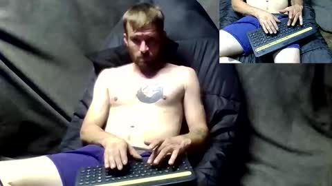 Snapshot of redheadlover828 chatting on October 18, 2:44 pm Kevin online show from October 18, 2:44 pm